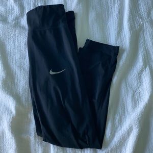 Nike mid calf leggings
